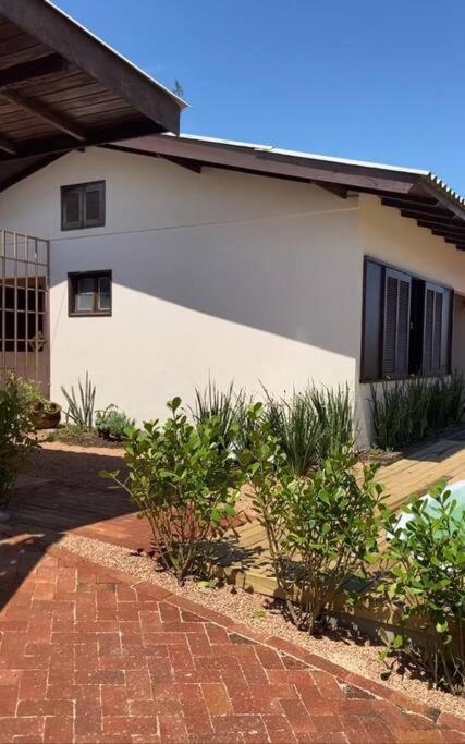 Casa Com Piscina A Beira Mar *