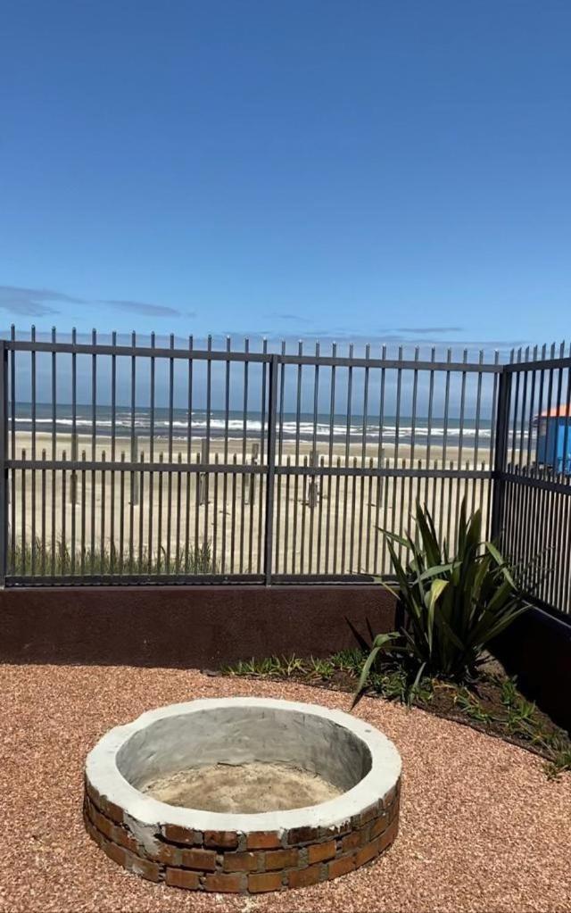 Holiday home Casa Com Piscina A Beira Mar *